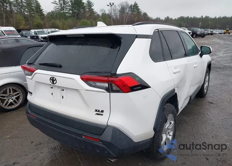 2019 Toyota Rav4 Xle z USA, uszkodzony, nr VIN 2T3P1RFV6KW055277
